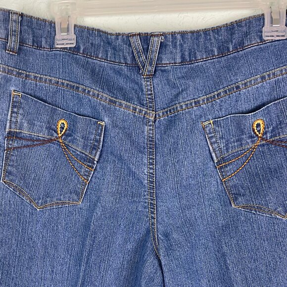 Kim Rogers Women’s Capri Jeans Size 12 Blue Denim Medium Wash Embroidered Pocket - Picture 8 of 14